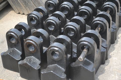 石頭破碎機(jī)錘頭壽命怎樣去提高？如何選擇石頭破碎機(jī)錘頭？